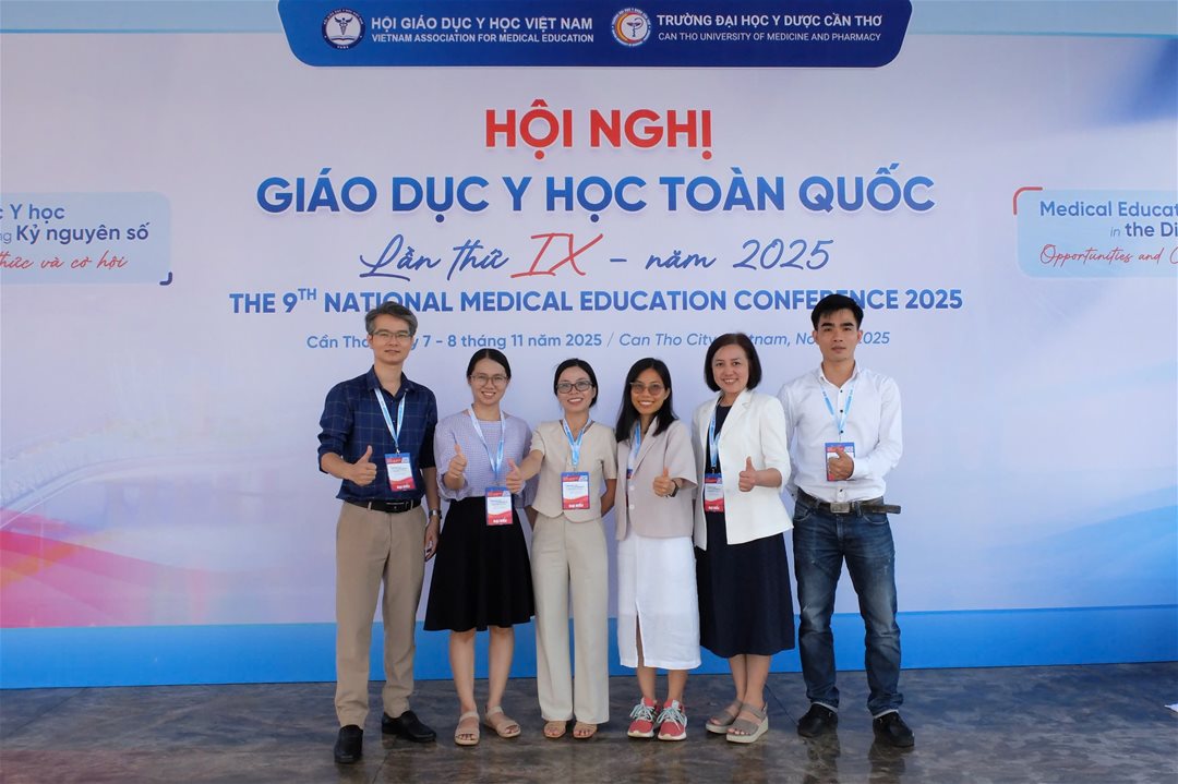 Phòng Khảo thí và Đảm bảo chất lượng cùng Khoa Dược tham dự Hội nghị Giáo dụ Y học toàn quốc lần thứ IX